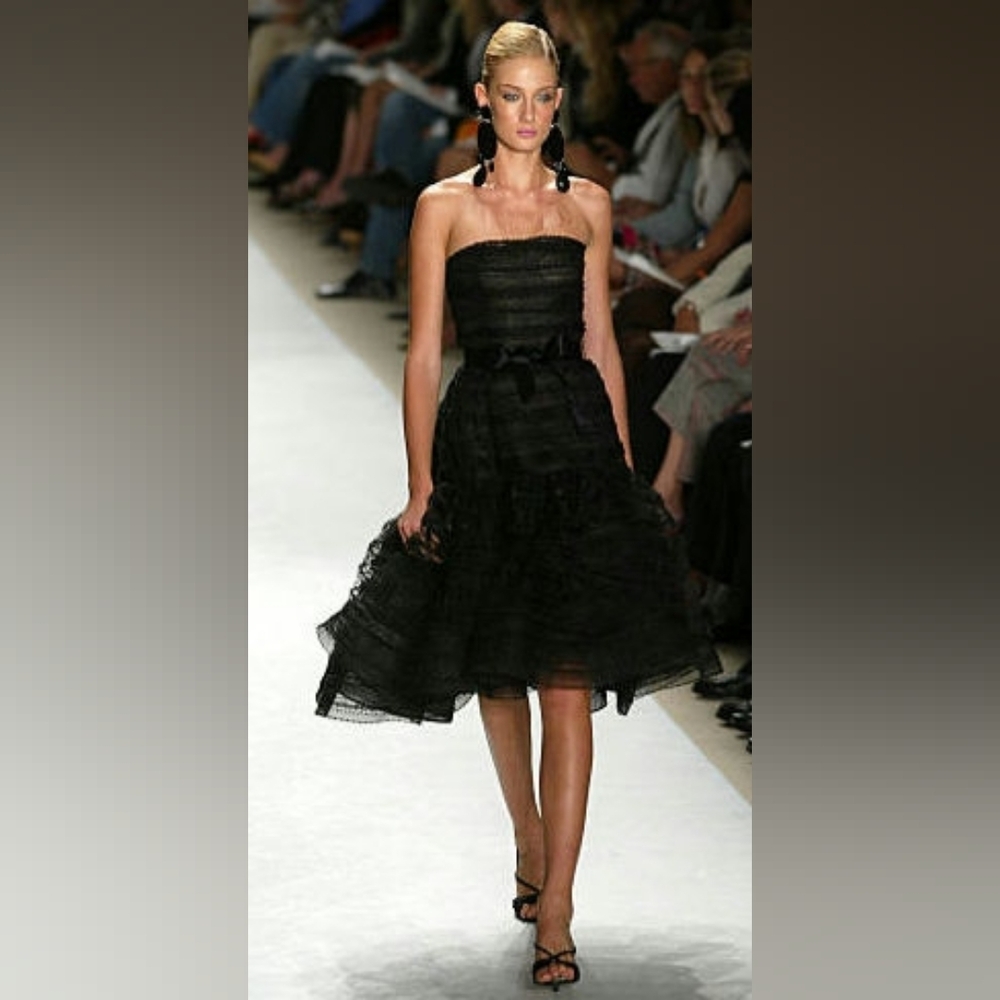 US M 8 $6,000 OSCAR DE LA RENTA STUNNING SILK BLACK BUBBLE HEM RUNWAY DRESS - Picture 2 of 13